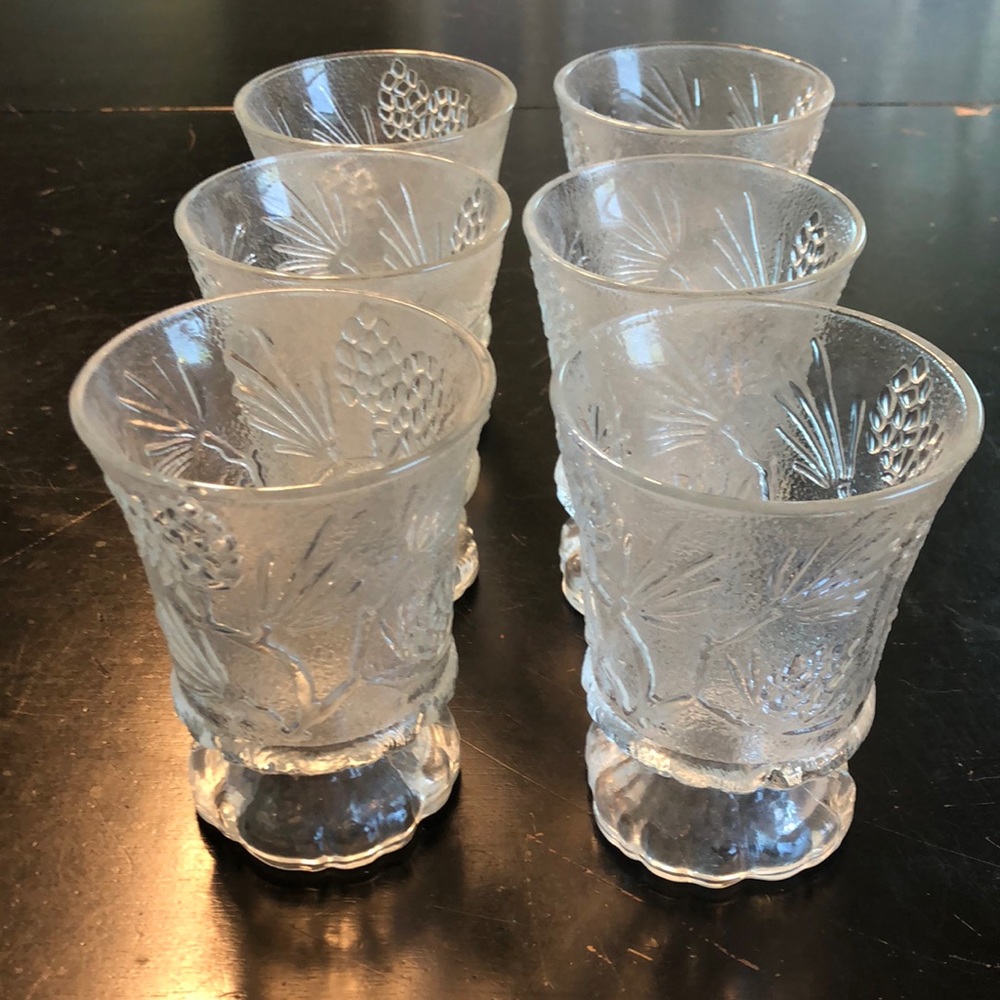 Tiara Ponderosa pine water goblets (6)